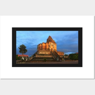 Wat Chedi Laung Posters and Art